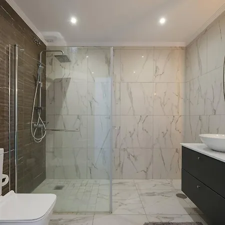 Ferienhaus Seaview In Fuengirola, Pool, Sleeps 16 Fuengirola