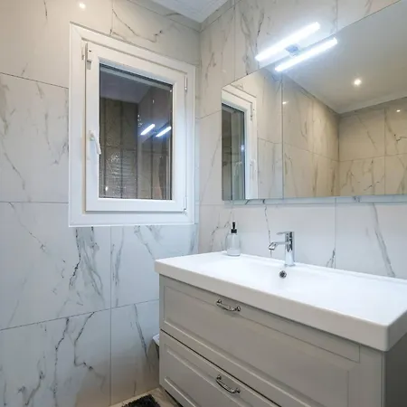 Seaview In Fuengirola, Pool, Sleeps 16 *
