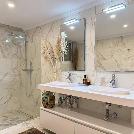 Seaview In Fuengirola, Pool, Sleeps 16 Fuengirola