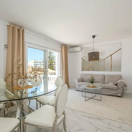 Seaview In Fuengirola, Pool, Sleeps 16 Fuengirola